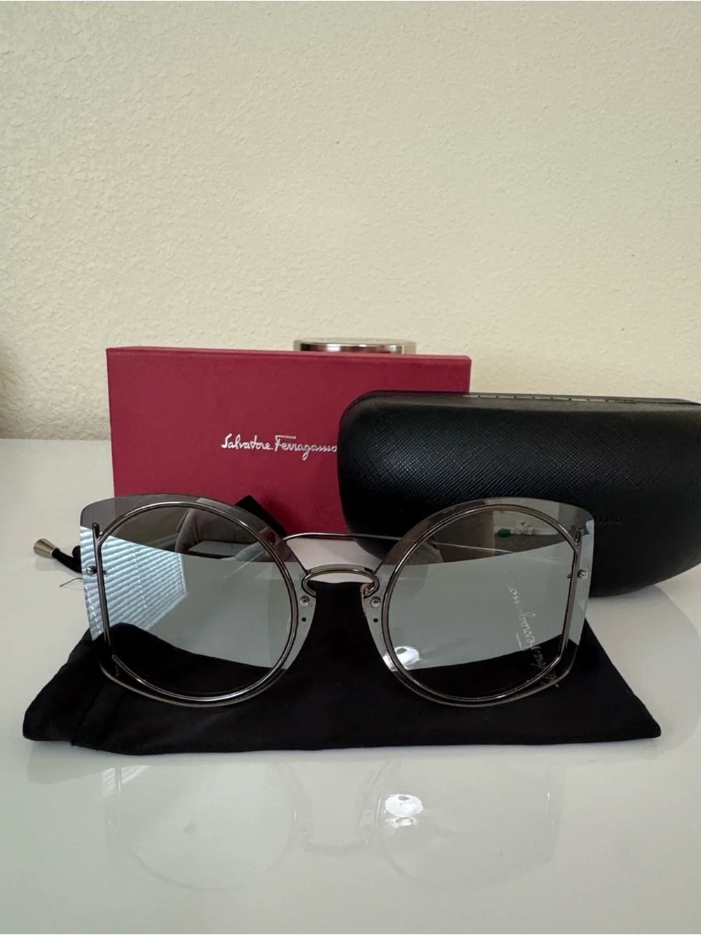 Salvatore Ferragamo fashionable round